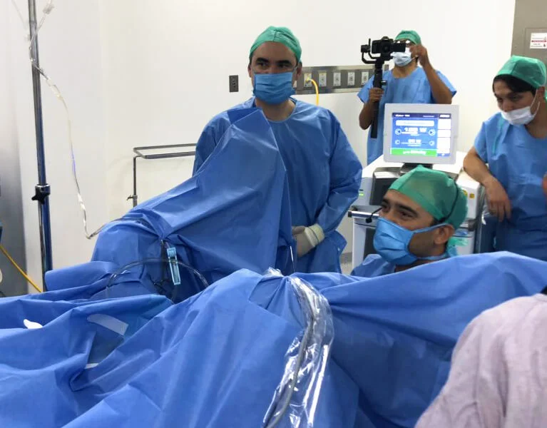 bg-dr-ledezma-operando